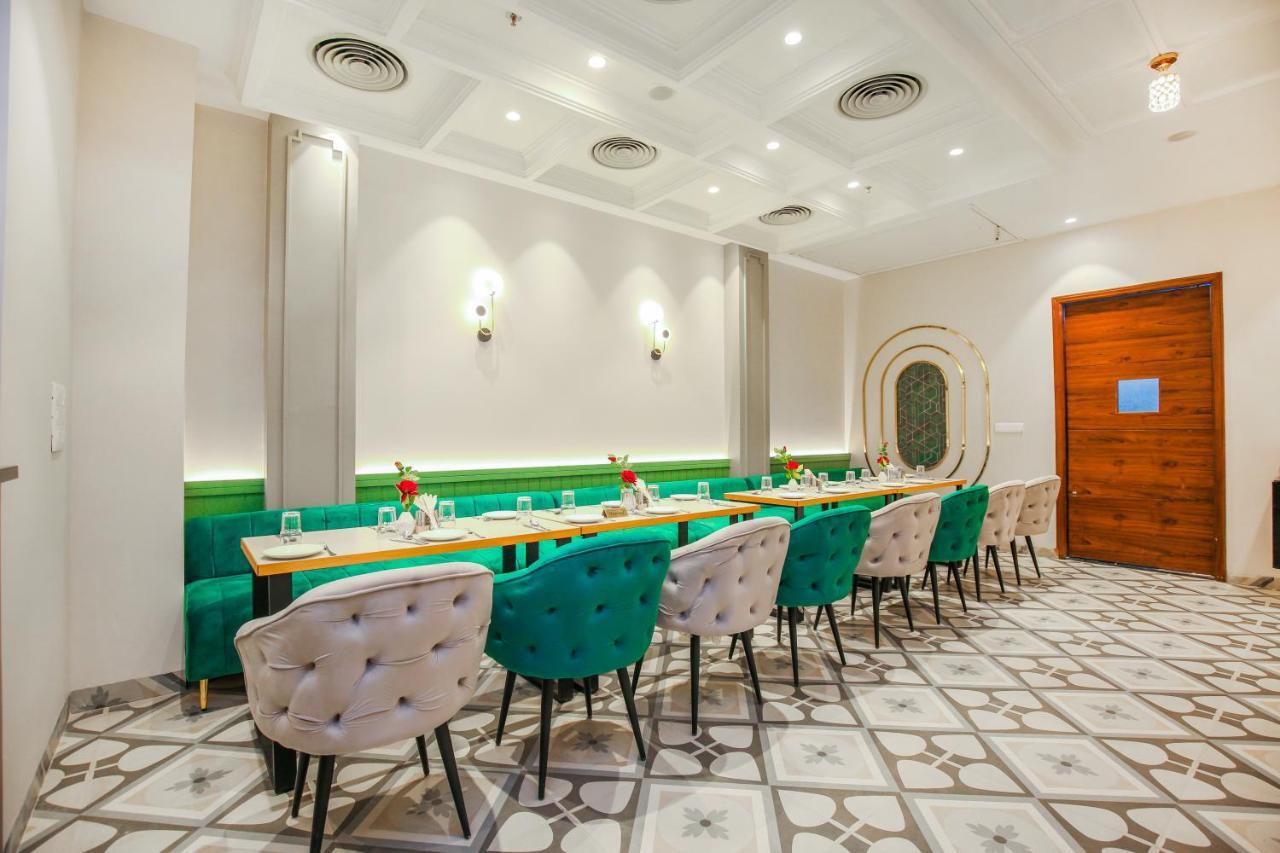 Hotel Euphoria Green Amritsar Bagian luar foto
