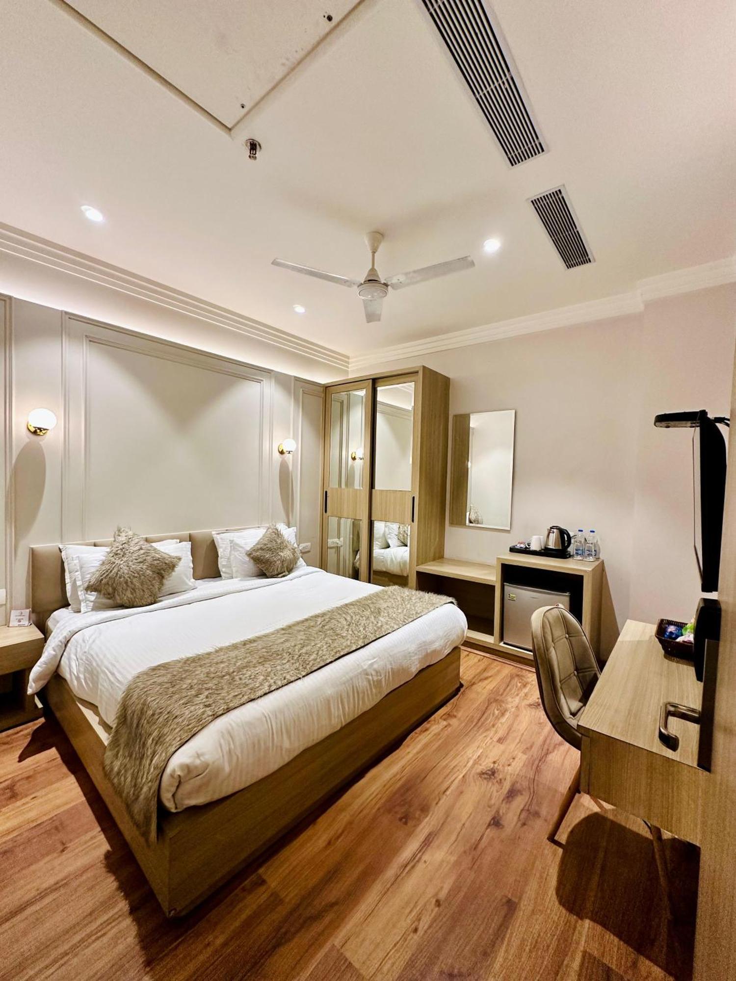 Hotel Euphoria Green Amritsar Bagian luar foto